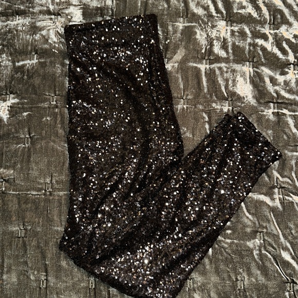 H&M sequin pants - Picture 1 of 4